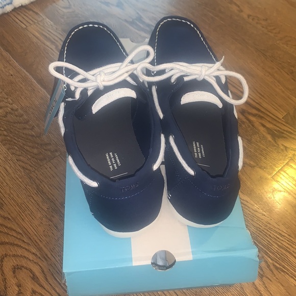 Toms Claremont Loafers - Picture 2 of 7